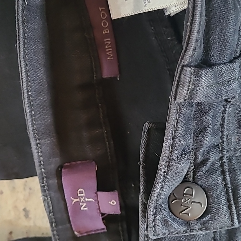 NYDJ Not Your Daughters Black Denim Jeans Mini Bootcut Lift & Tuck Sz 6 Tall EUC - Picture 8 of 11